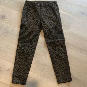 NWOT leopard stretch pants